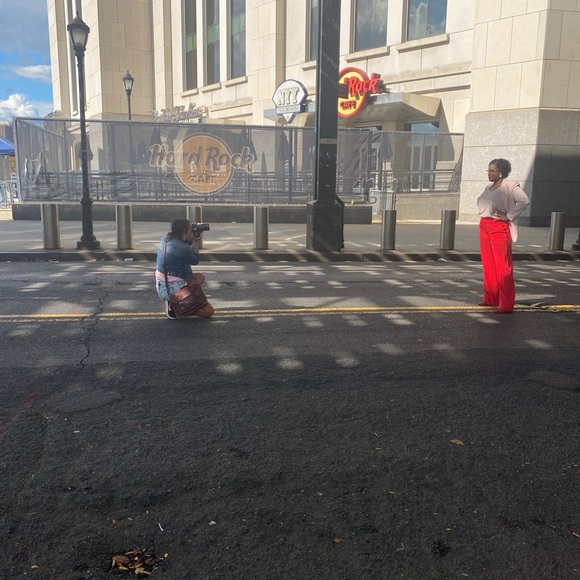 Meet your Posher, Natalie - Picture 3 of 3